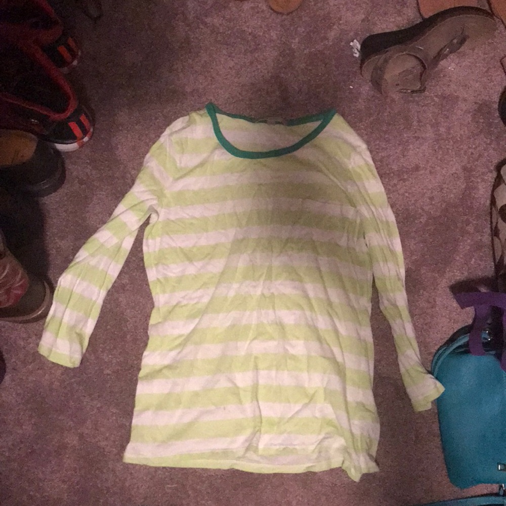 Gap shirt
